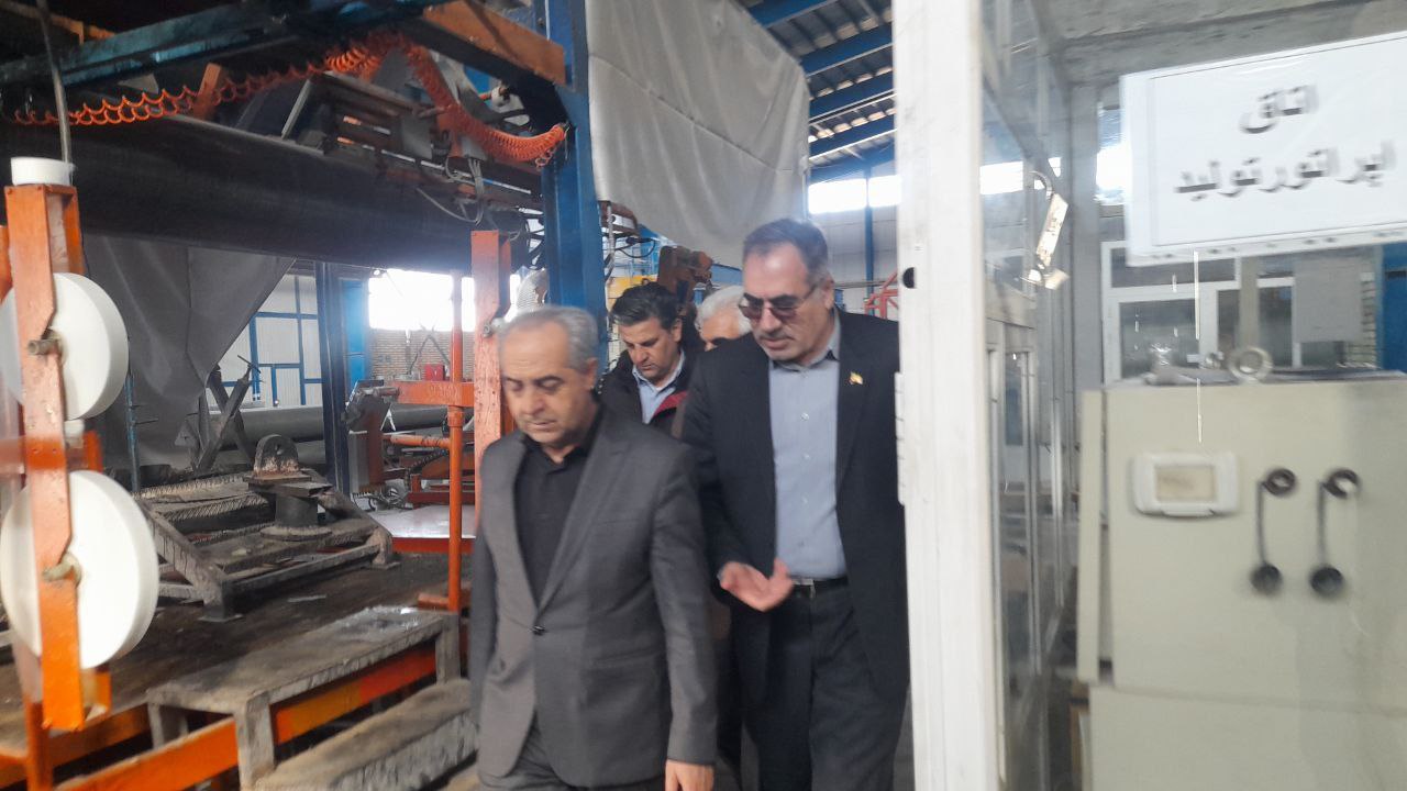 جلسه بررسی مشکلات شرکت عالم آرا مرند