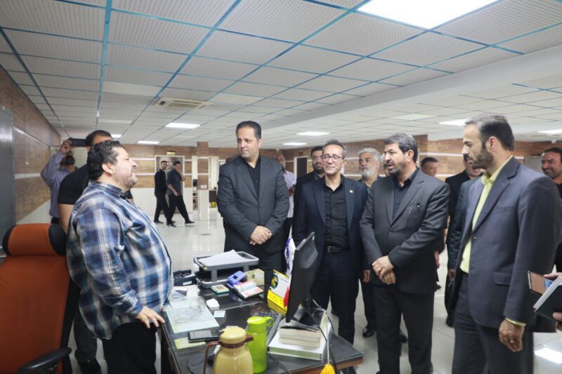 بازدید استاندار همدان از اتاق اصناف با نگاه تاکیدی بر نوآوری در مدیریت بازار | باخیش خبر